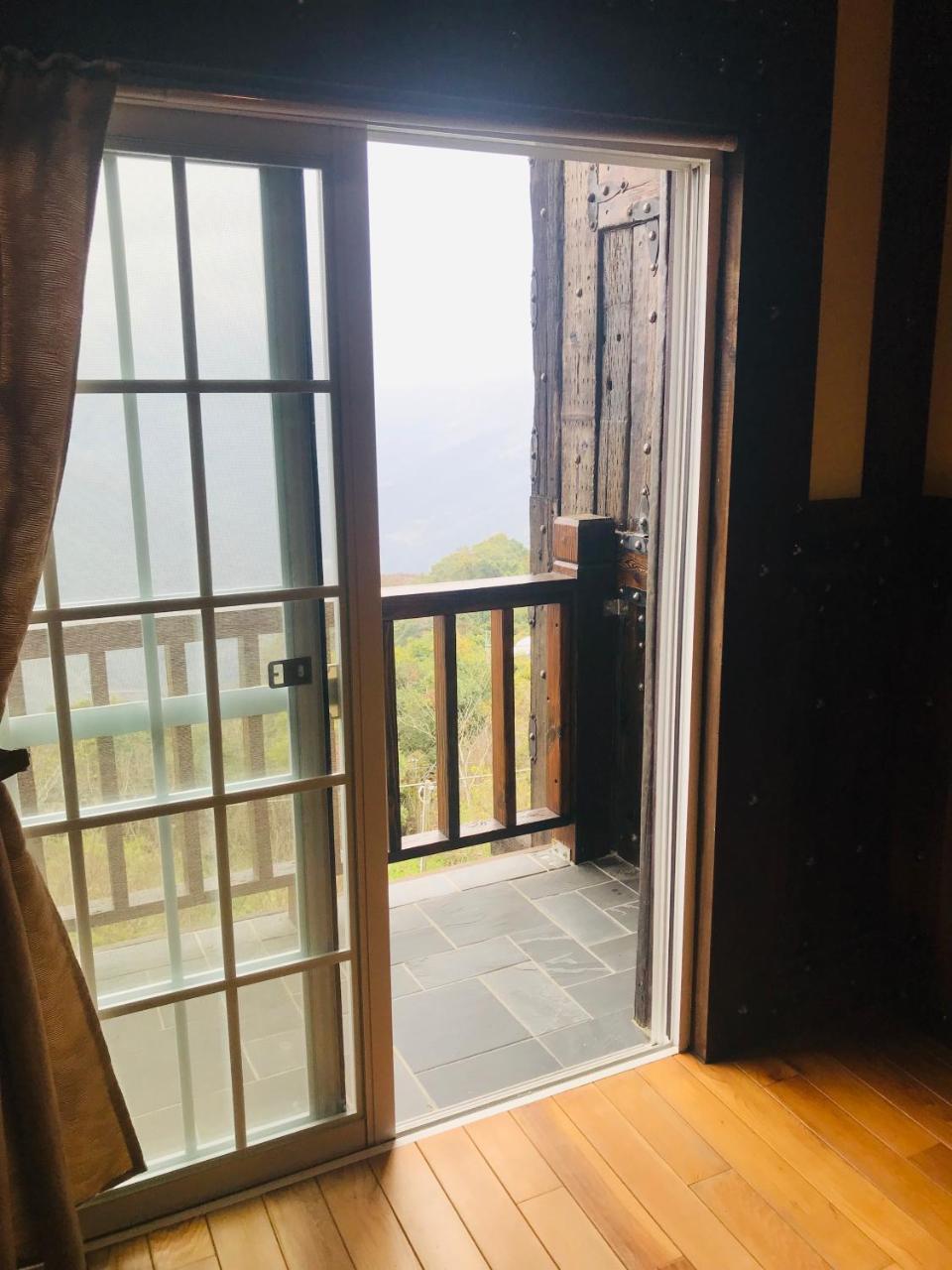 Black Forest Manor Renai Bagian luar foto