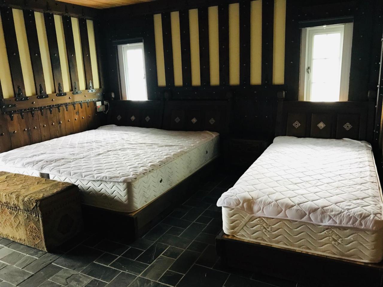 Black Forest Manor Renai Bagian luar foto