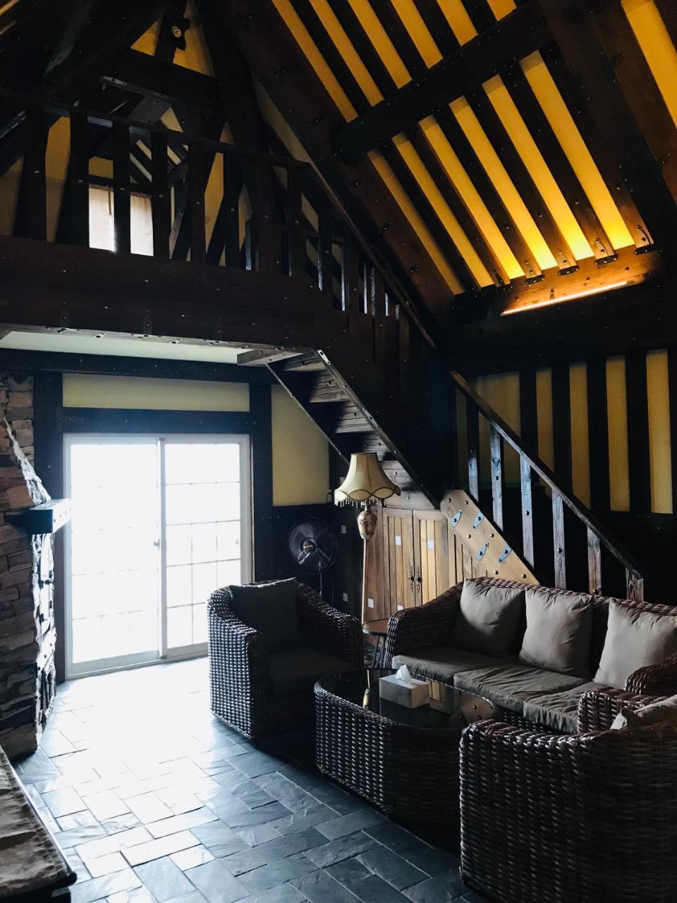 Black Forest Manor Renai Bagian luar foto