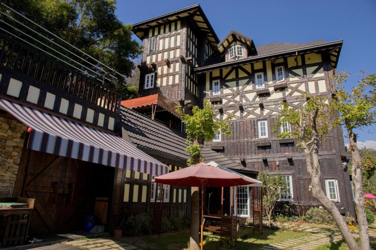 Black Forest Manor Renai Bagian luar foto