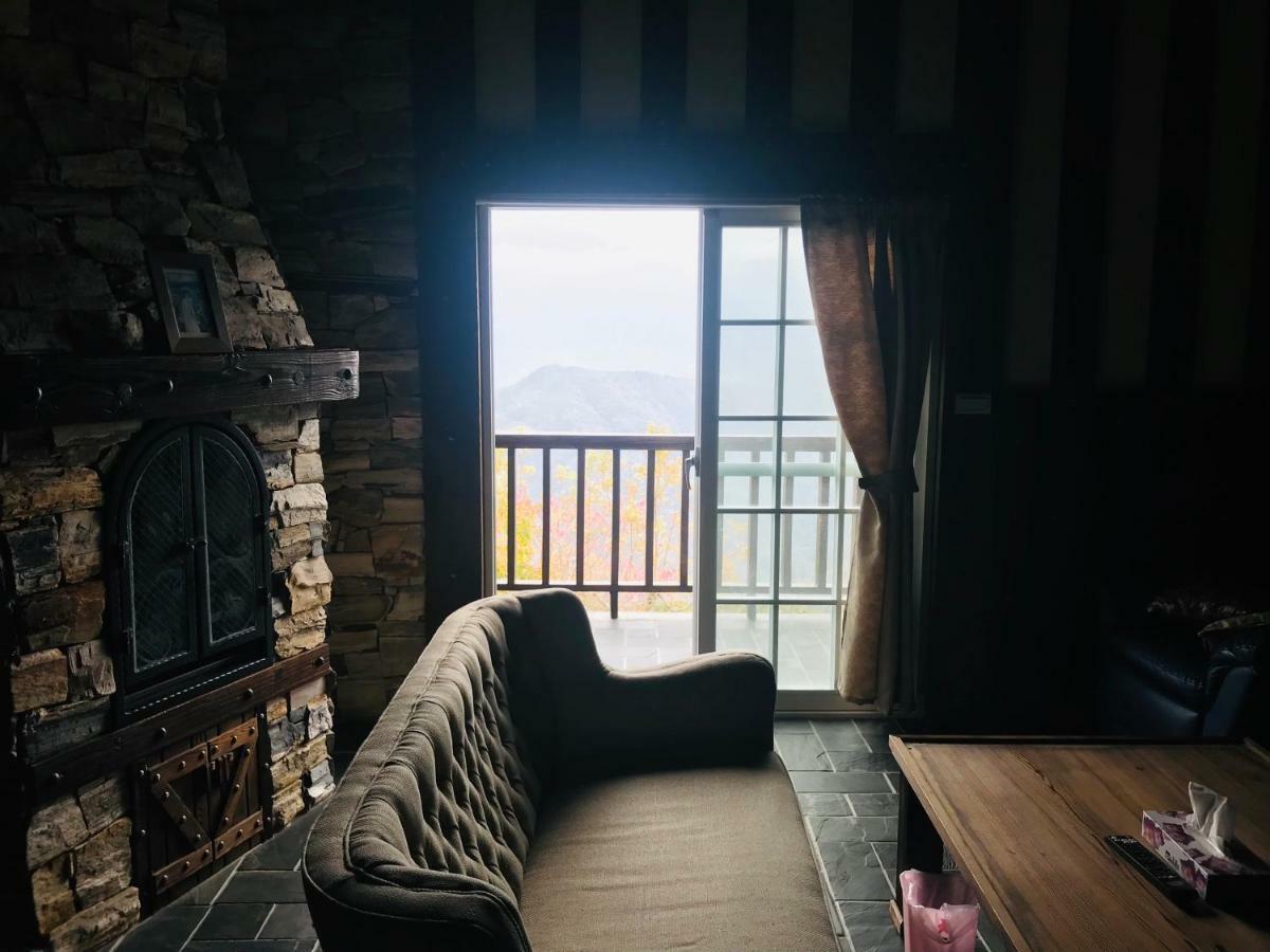 Black Forest Manor Renai Bagian luar foto