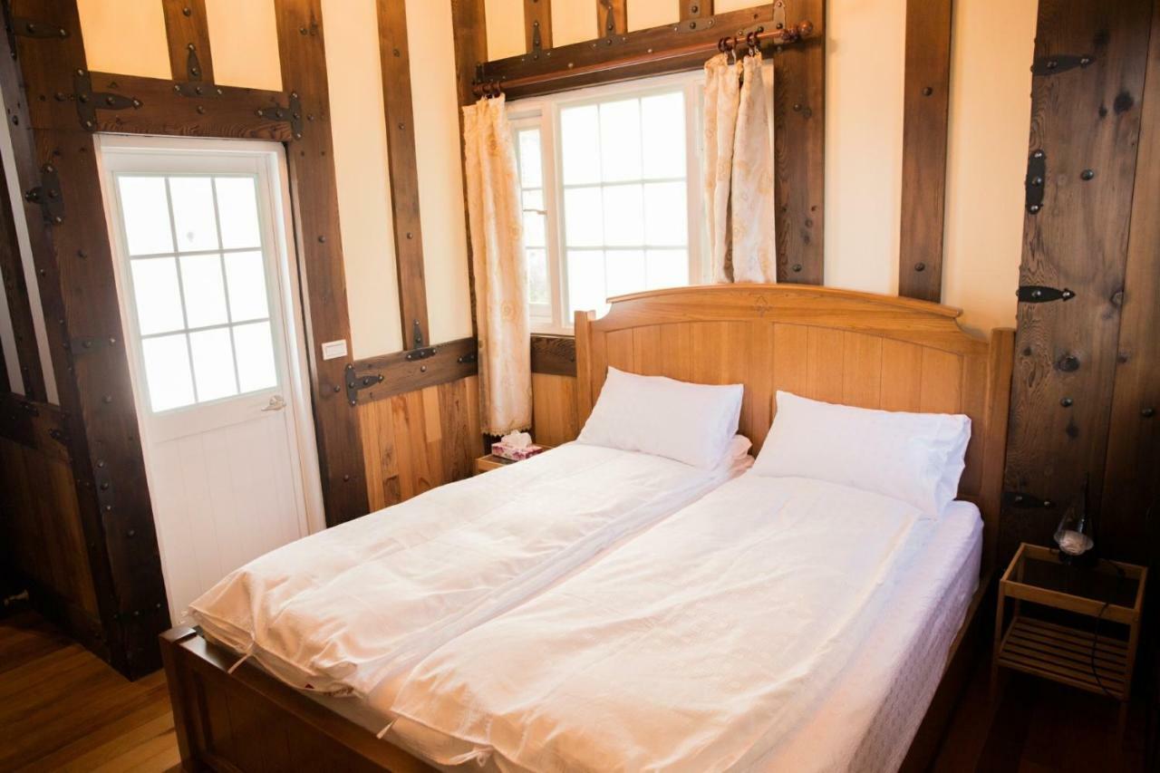Black Forest Manor Renai Bagian luar foto